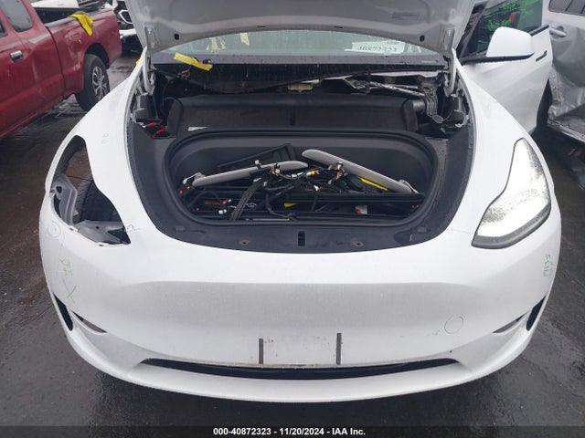 2023 TESLA MODEL Y 7SAYGDEE4PA078626 Photo 9