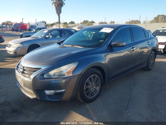 Nissan Altima 2.5 S 2014 1N4AL3AP2EN225741 Image 2