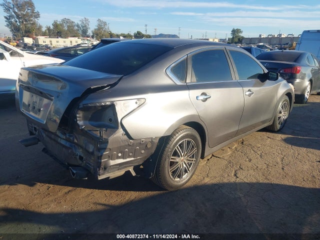 Nissan Altima 2.5 S 2014 1N4AL3AP2EN225741 Image 4