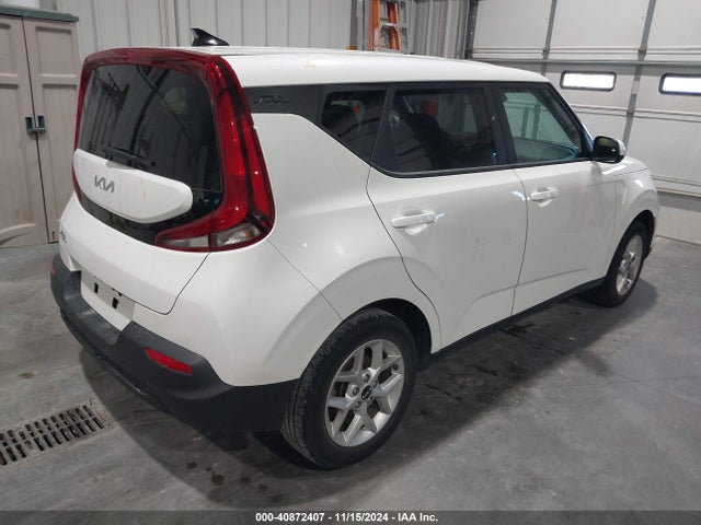 KIA SOUL LX 2022 KNDJ23AU1N7834164 Image 4