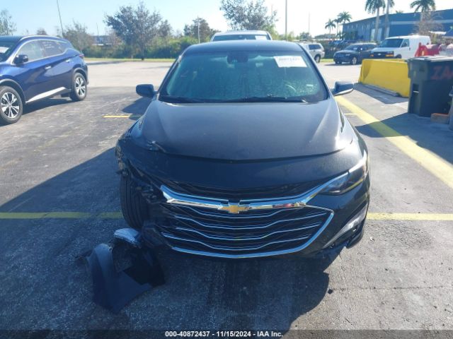 1G1ZD5STXSF121885 Chevrolet Malibu Fwd 1lt
