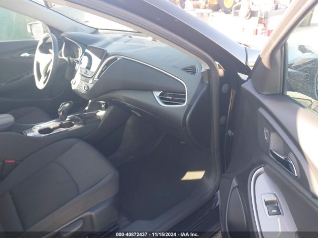 1G1ZD5STXSF121885 Chevrolet Malibu Fwd 1lt
