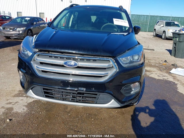 1FMCU9GDXHUB08186 Ford ESCAPE SE