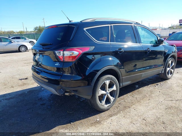 1FMCU9GDXHUB08186 Ford ESCAPE SE