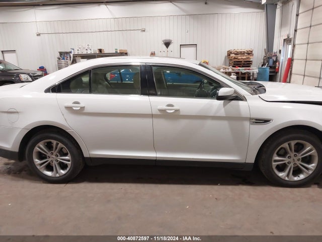1FAHP2H8XGG122764 Ford TAURUS SEL