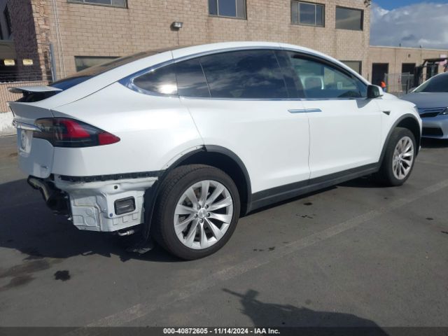5YJXCAE29JF111977 Tesla Model X 100d/75d/p100d