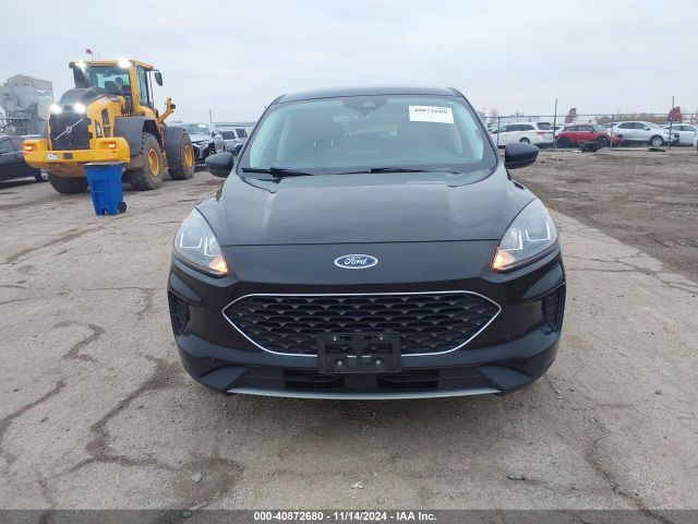 1FMCU9G67NUB33379 Ford ESCAPE SE