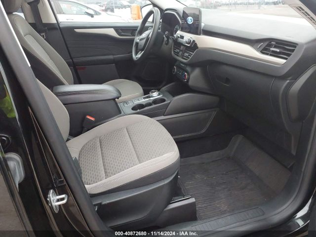1FMCU9G67NUB33379 Ford ESCAPE SE