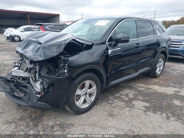 KIA SORENTO LX 2022 5XYRG4LCXNG097659 Image 2