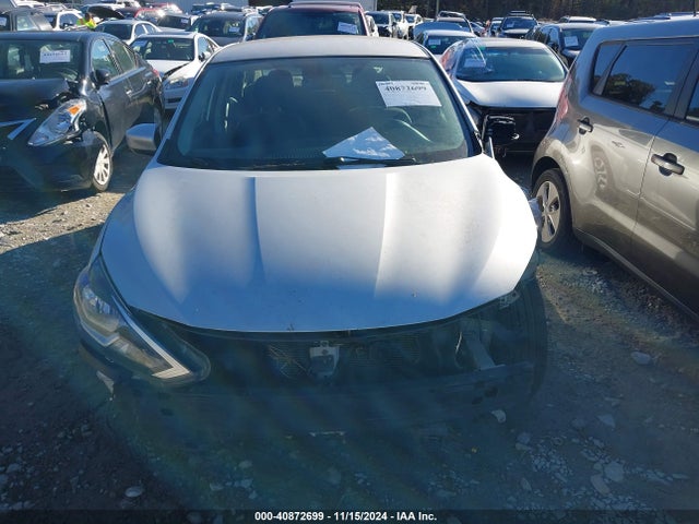 2018 Nissan Sentra Sv მანქანა იყიდება აუქციონზე, vin: 3N1AB7AP2JL661636, აუქციონის ნომერი: 40872699