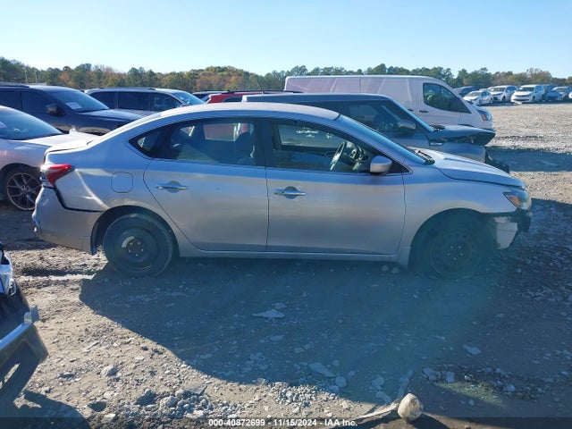 2018 Nissan Sentra Sv მანქანა იყიდება აუქციონზე, vin: 3N1AB7AP2JL661636, აუქციონის ნომერი: 40872699