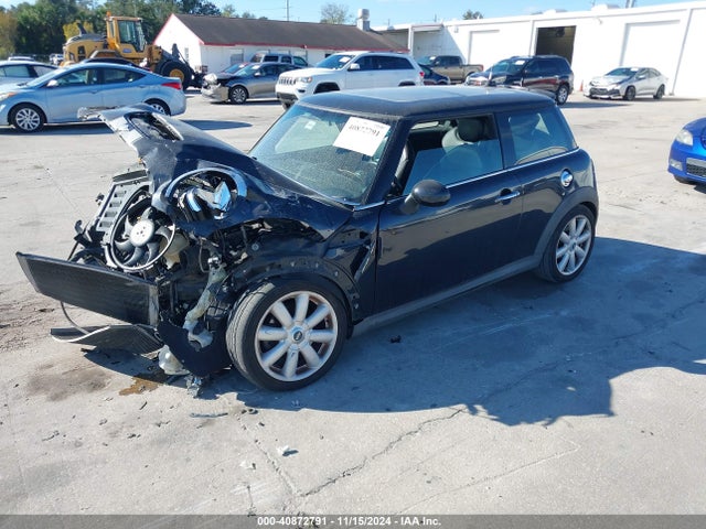 2007 MINI COOPER S WMWMF73517TL88457 Photo 1