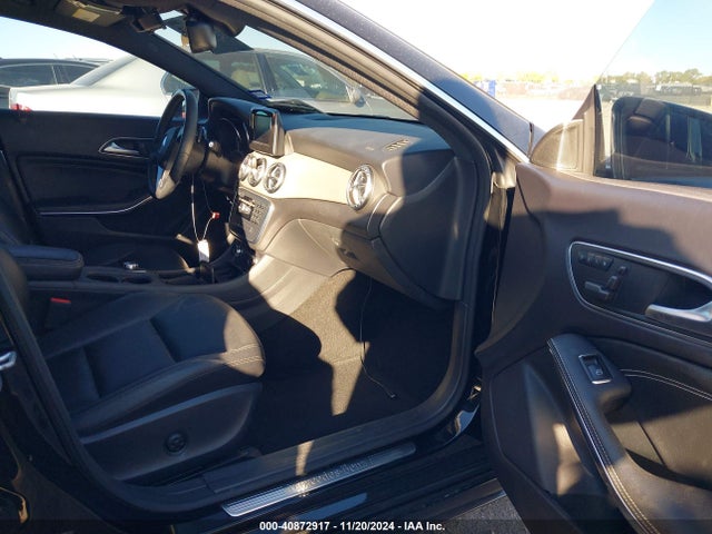 Mercedes-Benz CLA 250 2014 WDDSJ4EB9EN062214 Image 5