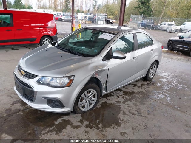 Chevrolet Sonic Ls Auto 2018 1G1JB5SH5J4117333 Image 2