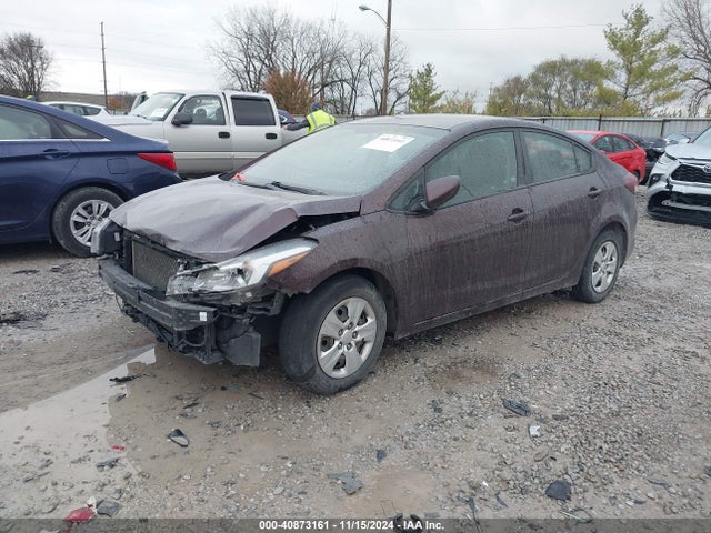 KIA FORTE LX 2018 3KPFK4A71JE177754 Image 2