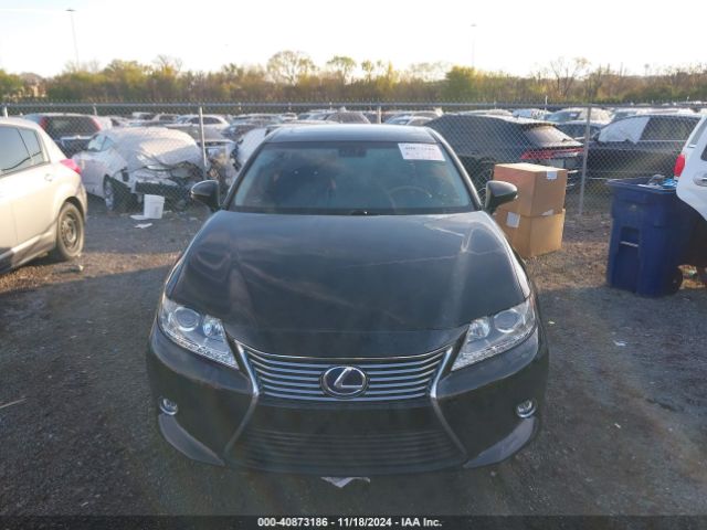 JTHBW1GG4F2091561 Lexus ES 300H