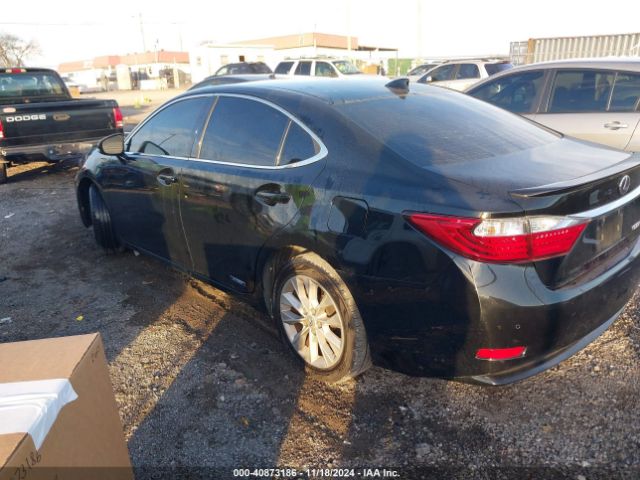 JTHBW1GG4F2091561 Lexus ES 300H
