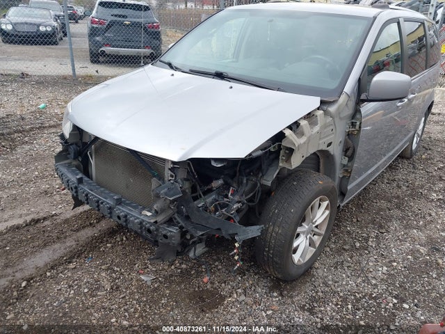 2C4RDGCGXJR266517 Dodge Grand Caravan Sxt