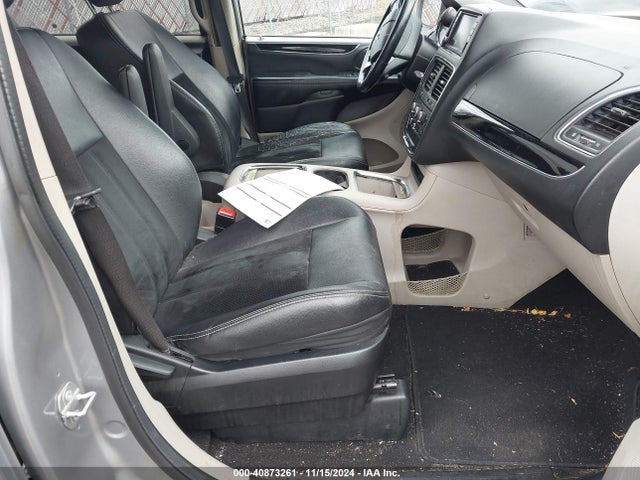 2C4RDGCGXJR266517 Dodge Grand Caravan Sxt