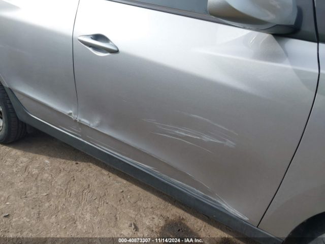 KM8JTCAFXFU050644 Hyundai TUCSON GLS
