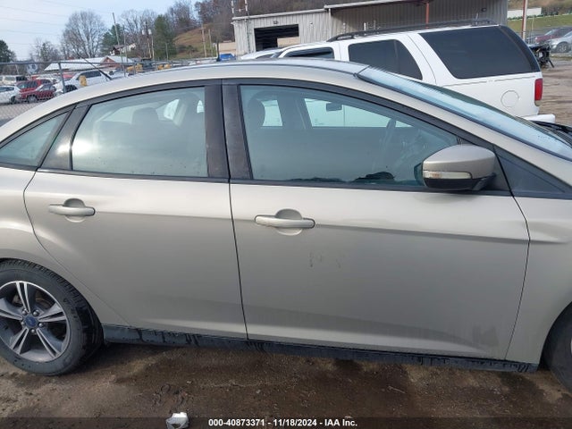 Ford FOCUS SE 2016 1FADP3FE9GL237327 Image 14