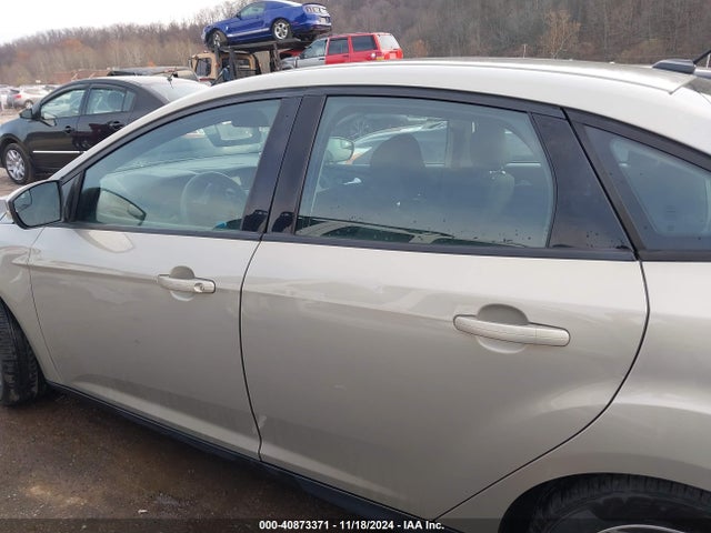 Ford FOCUS SE 2016 1FADP3FE9GL237327 Image 15