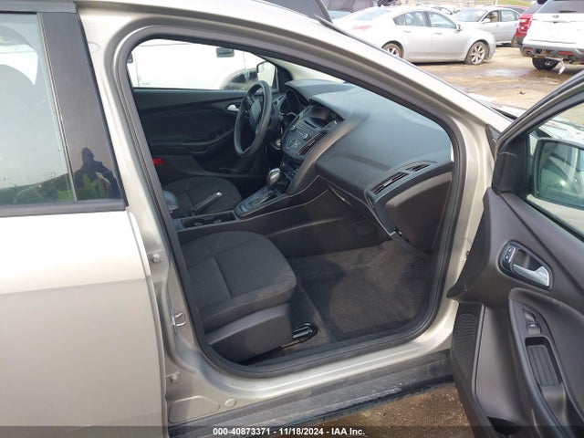 Ford FOCUS SE 2016 1FADP3FE9GL237327 Image 5