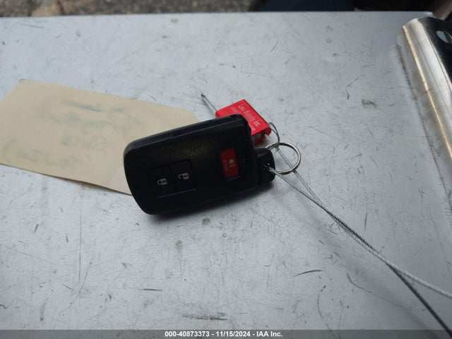 Toyota Prius V Two 2017 JTDZN3EU4HJ056759 Image 11