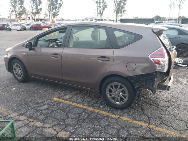 Toyota Prius V Two 2017 JTDZN3EU4HJ056759 Image 3