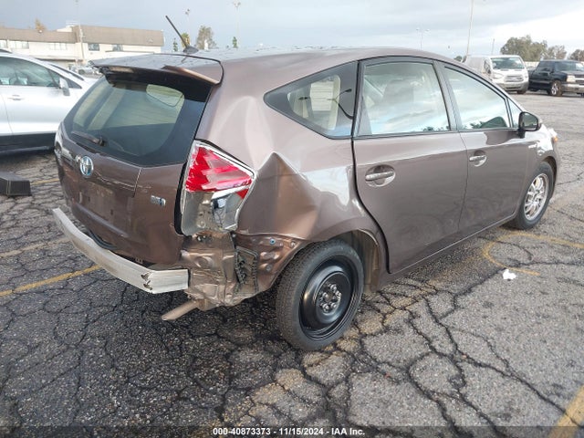 Toyota Prius V Two 2017 JTDZN3EU4HJ056759 Image 4