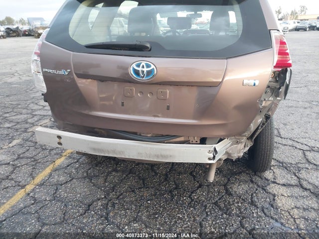 Toyota Prius V Two 2017 JTDZN3EU4HJ056759 Image 6