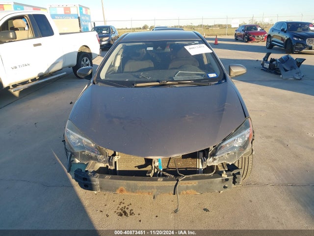 Toyota COROLLA LE 2018 5YFBURHE2JP751268 Image 12