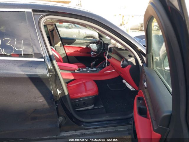 2021 ALFA ROMEO STELVIO ZASPAKANXM7D08119 Photo 4