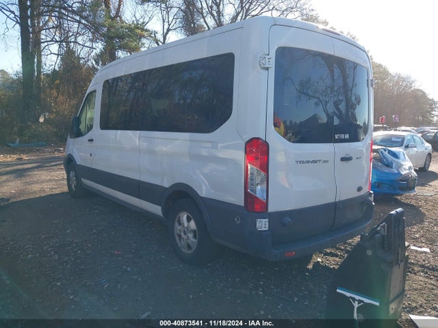 1FBAX2CM0HKB15471 Ford Transit-350 Xlt