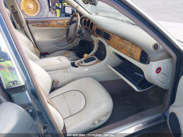 2001 JAGUAR XJ8 SAJDA24C61LF25373 Photo 4