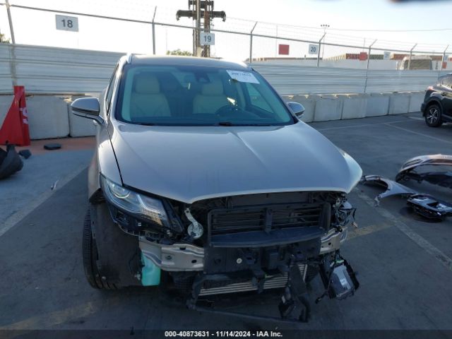 5LMCJ3D92KUL17335 Lincoln Mkc Reserve