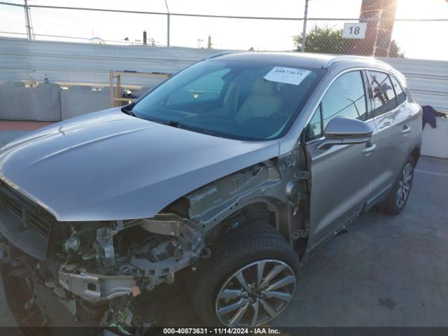 5LMCJ3D92KUL17335 Lincoln Mkc Reserve