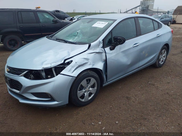 Chevrolet Cruze Ls Auto 2017 1G1BC5SM6H7272819 Image 2