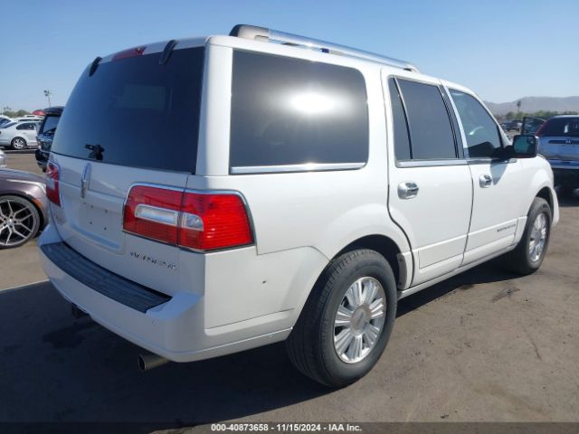 5LMJJ2J50EEL08778 Lincoln Navigator
