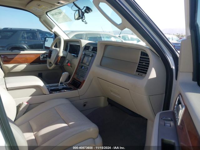5LMJJ2J50EEL08778 Lincoln Navigator