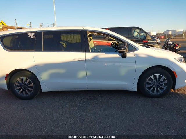 2C4RC1S77RR118015 Chrysler Pacifica Hybrid Select