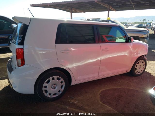 JTLZE4FE1FJ076465 Scion XB