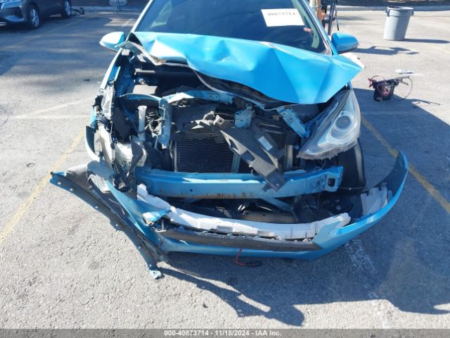 JTDKDTB34G1123228 Toyota Prius C One