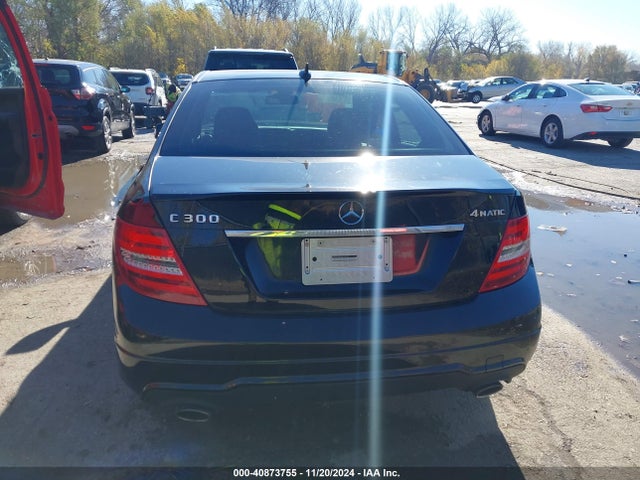 WDDGF8AB2ER316150 Mercedes-Benz C 300 Luxury 4matic/sport 4matic