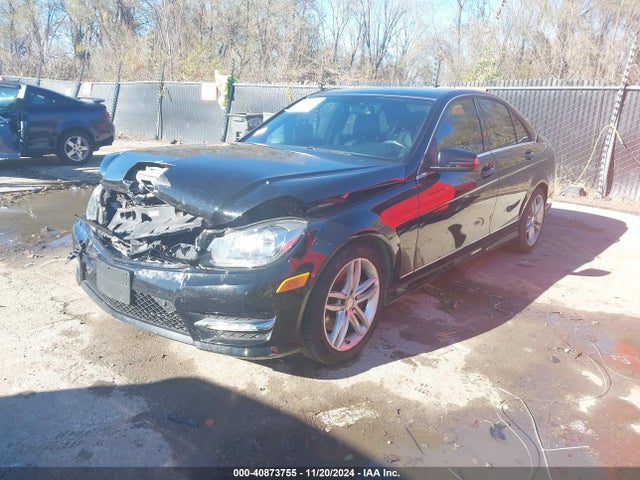 WDDGF8AB2ER316150 Mercedes-Benz C 300 Luxury 4matic/sport 4matic