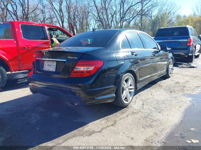 WDDGF8AB2ER316150 Mercedes-Benz C 300 Luxury 4matic/sport 4matic