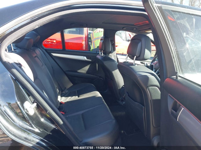 WDDGF8AB2ER316150 Mercedes-Benz C 300 Luxury 4matic/sport 4matic