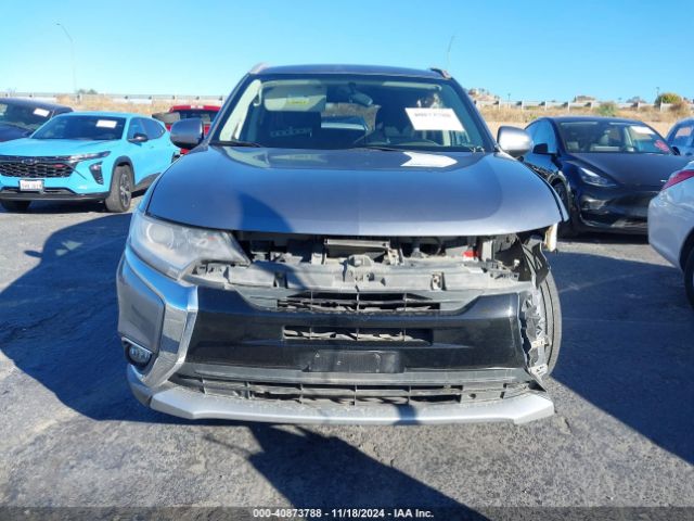 JA4AD3A37HZ021903 Mitsubishi Outlander Se
