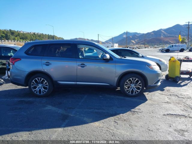JA4AD3A37HZ021903 Mitsubishi Outlander Se