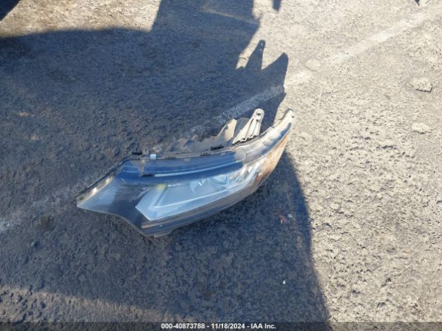 JA4AD3A37HZ021903 Mitsubishi Outlander Se